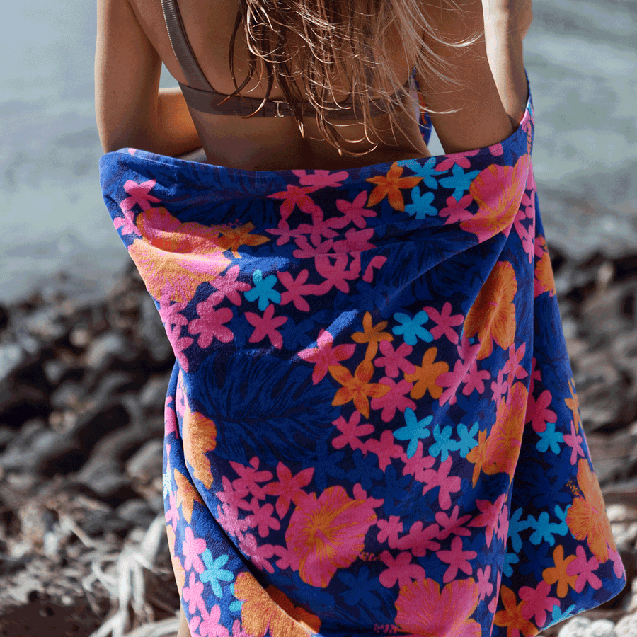 SLOWTIDE KINI KINI BEACH TOWEL DEEP POOL(Slowtide Kini Kini Beach Towel Deep Pool)