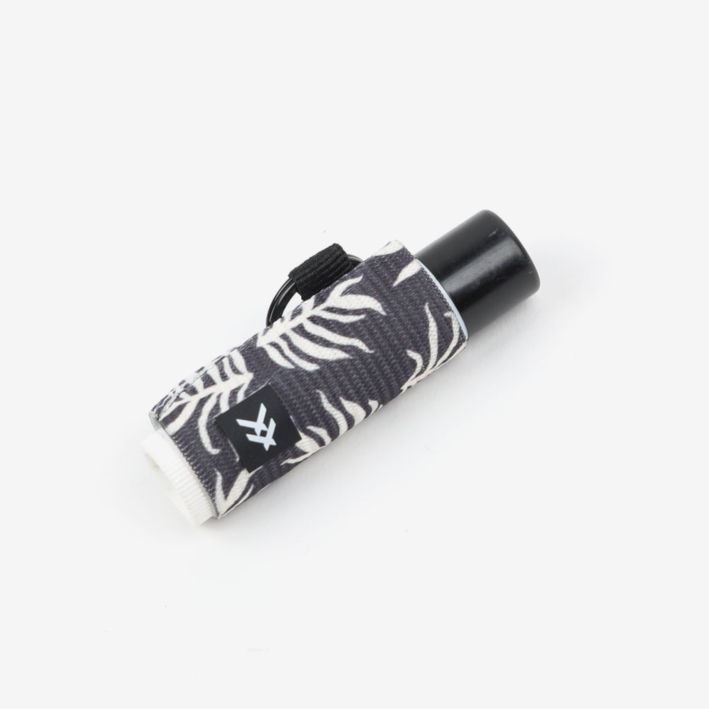  THREAD WALLET LIP BALM KEYCHAIN(Thread Wallet Lip Balm Keychain)
