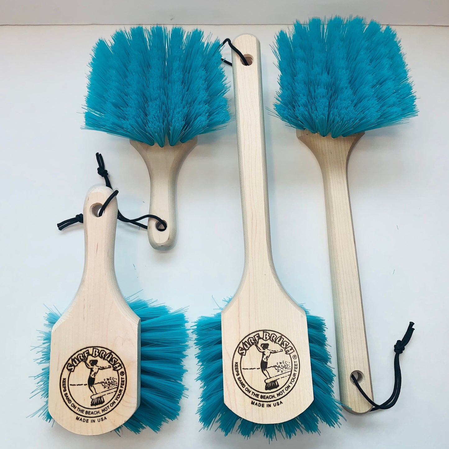  SURF BRUSH - WOOD LONG HANDLE(Surf Brush Wood Long Handle)