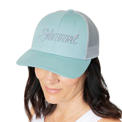  STEWART SCRIPT LOW PRO TRUCKER HAT(Stewart Script Low Pro Trucker Hat)