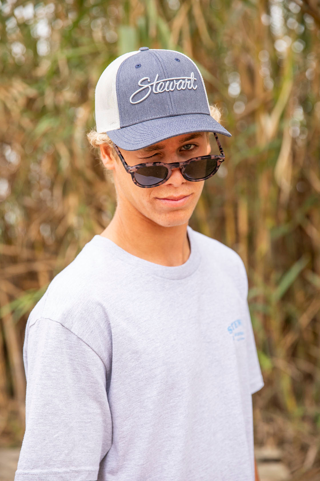  STEWART SCRIPT LOW PRO TRUCKER HAT(Stewart Script Low Pro Trucker Hat)