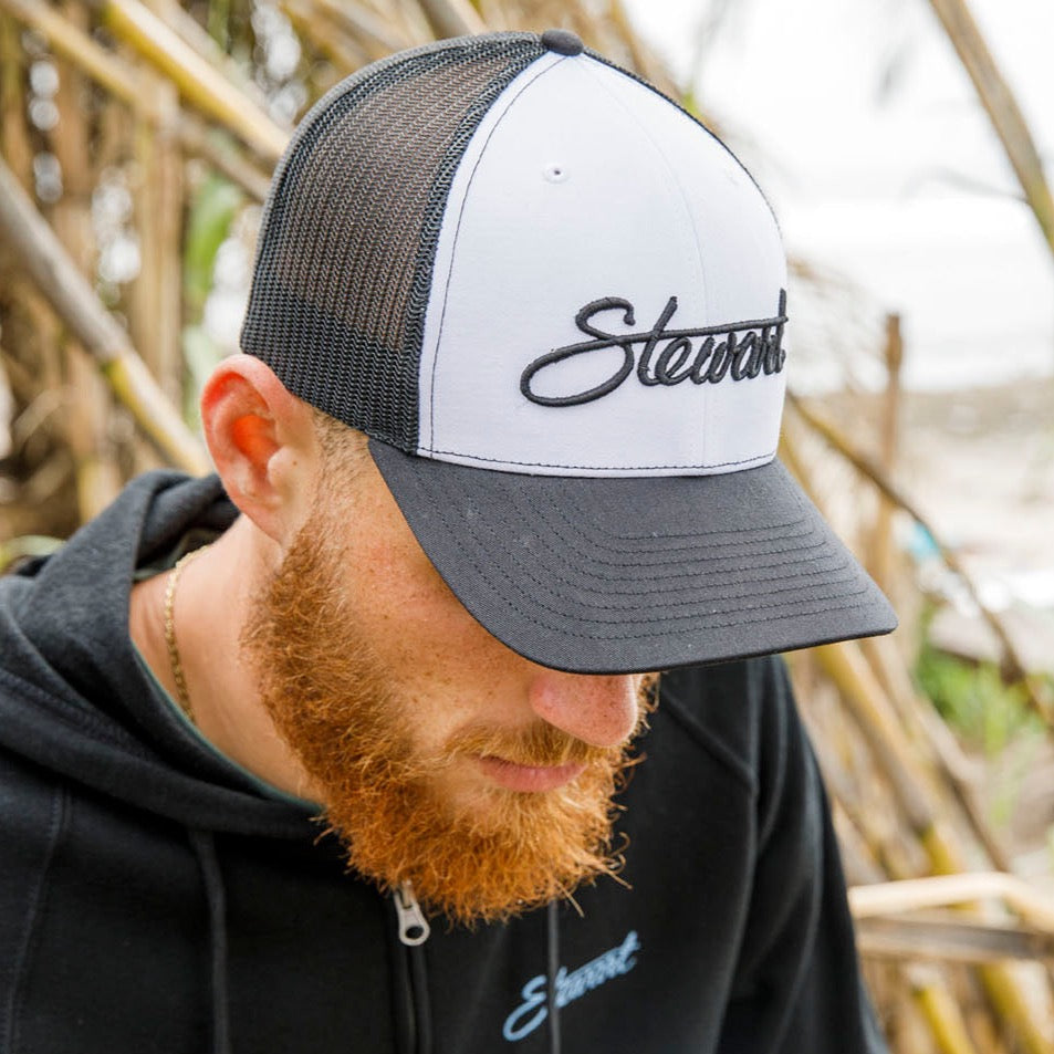  STEWART SCRIPT RETRO TRUCKER HAT(Stewart Script Retro Trucker Hat)