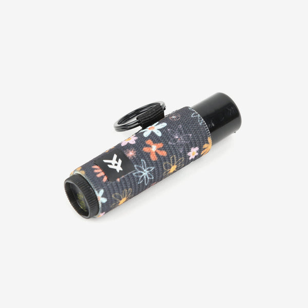  THREAD WALLET LIP BALM KEYCHAIN(Thread Wallet Lip Balm Keychain)