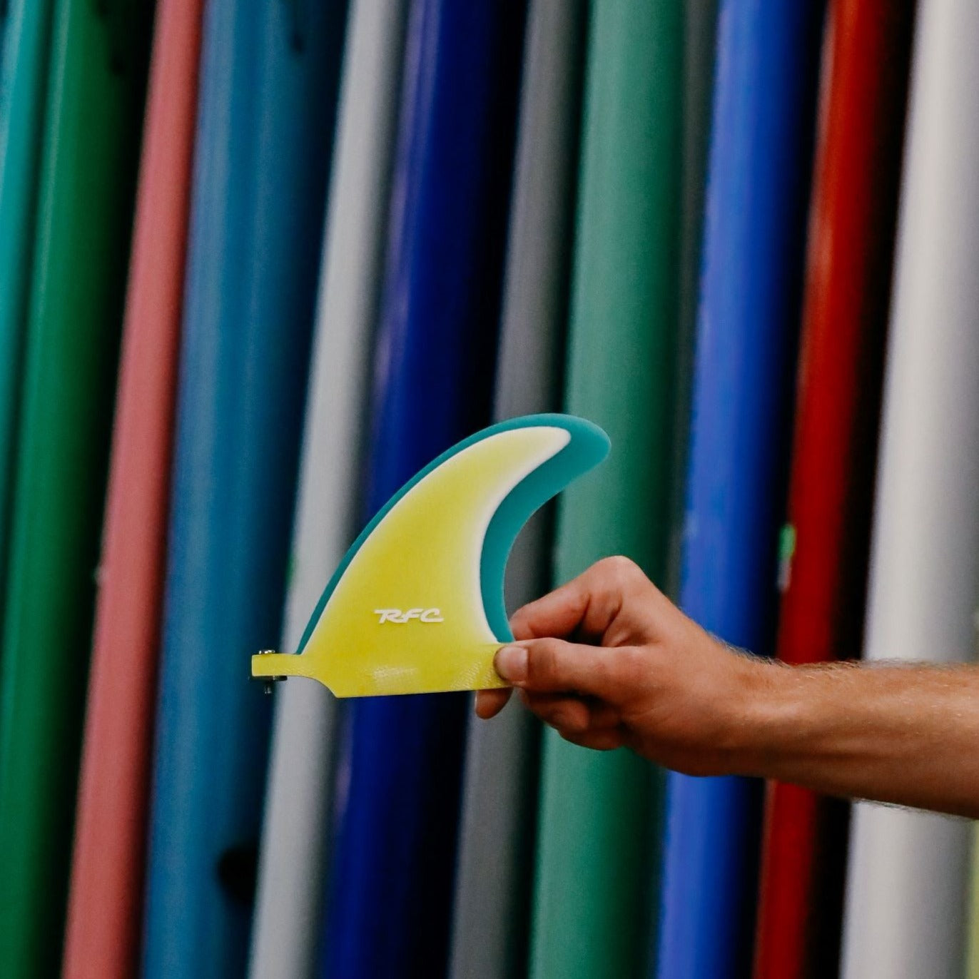  RAINBOW FIN CO. STEWART 4"-4.5" THRUSTER FIN(Rainbow Fin Co Stewart 4 5 Trailer Fin)